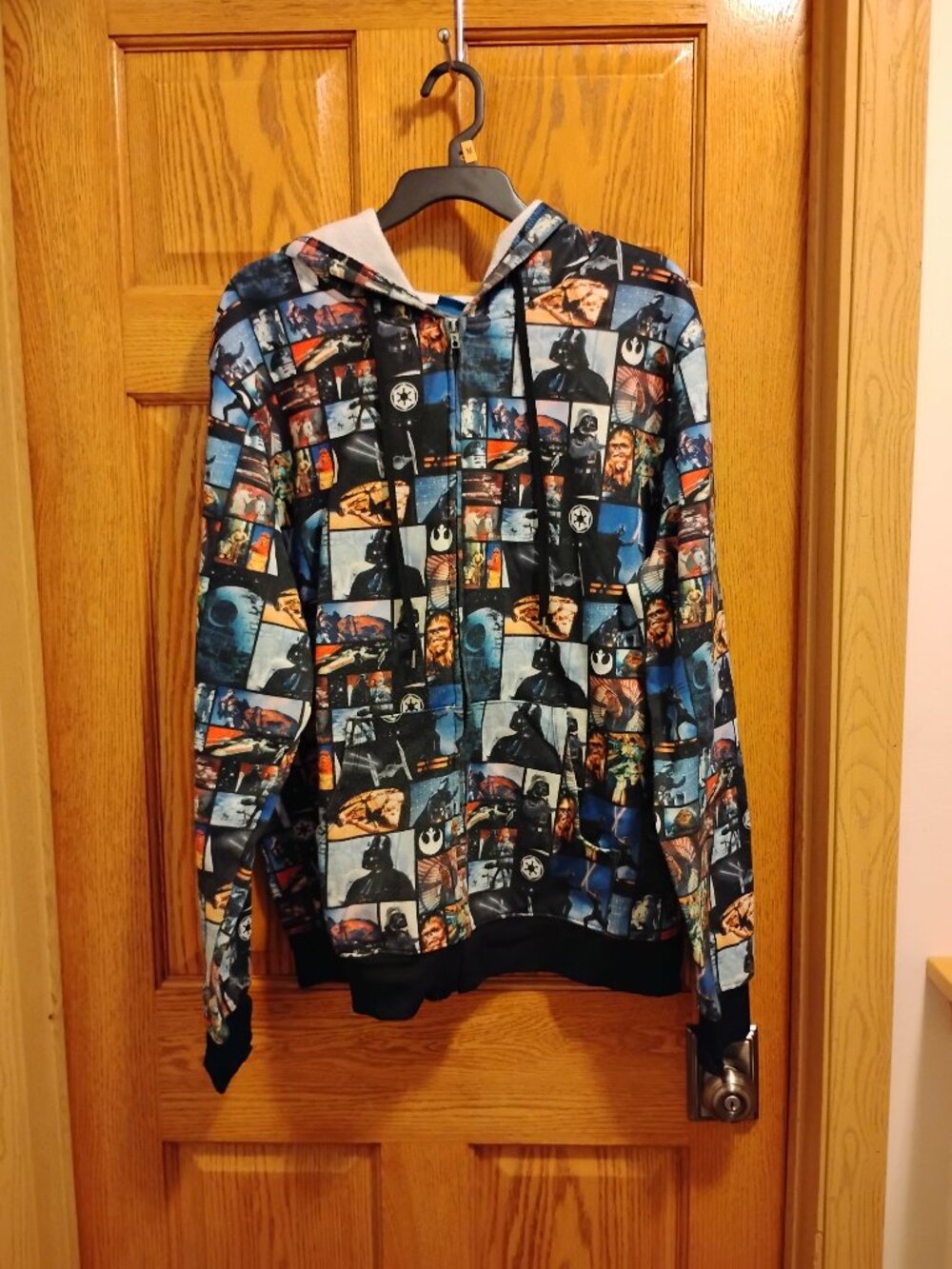 Star Wars Multi Scene Unisex Hoodie Size M